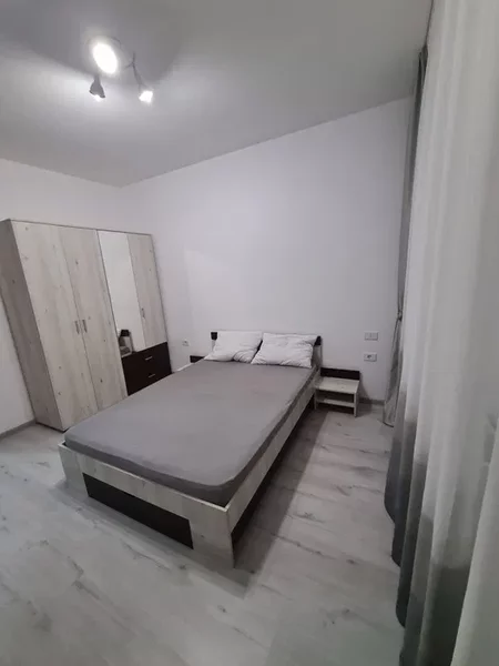 Berceni, Dimitrie Leonida, Metalurgiei, bloc nou, centrala proprie